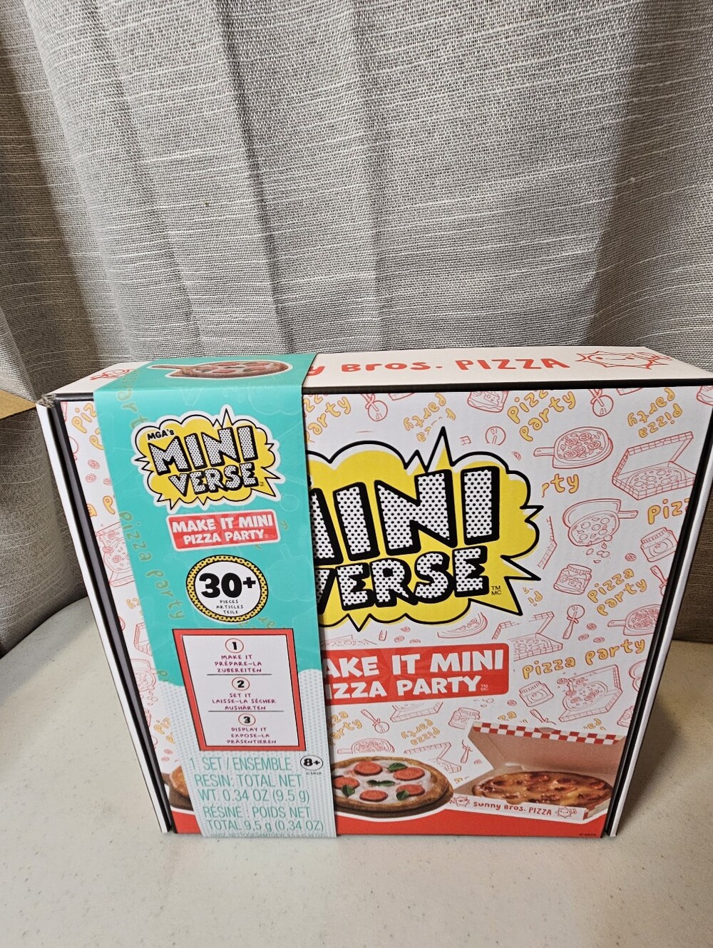 New MGA’s mini verse make it mini pizza party 30+ pieces New in manufacturer box